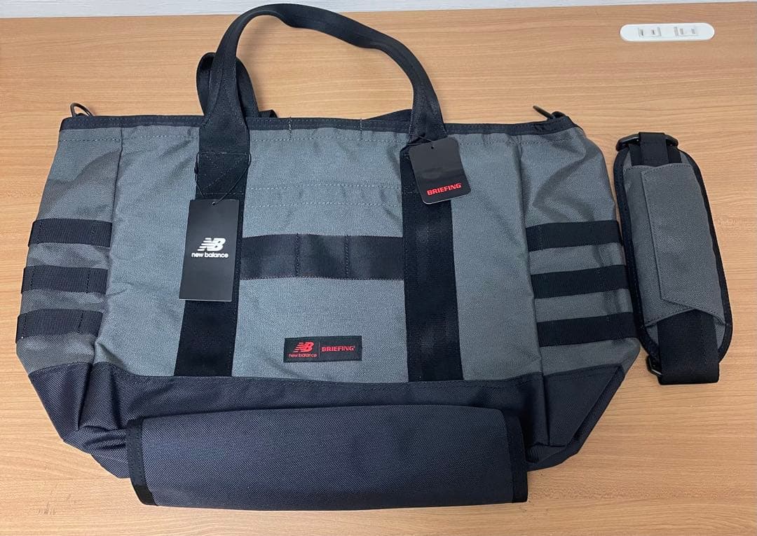 12/25限定価格！【新品】ブリーフィング　New Balance トートバッグ