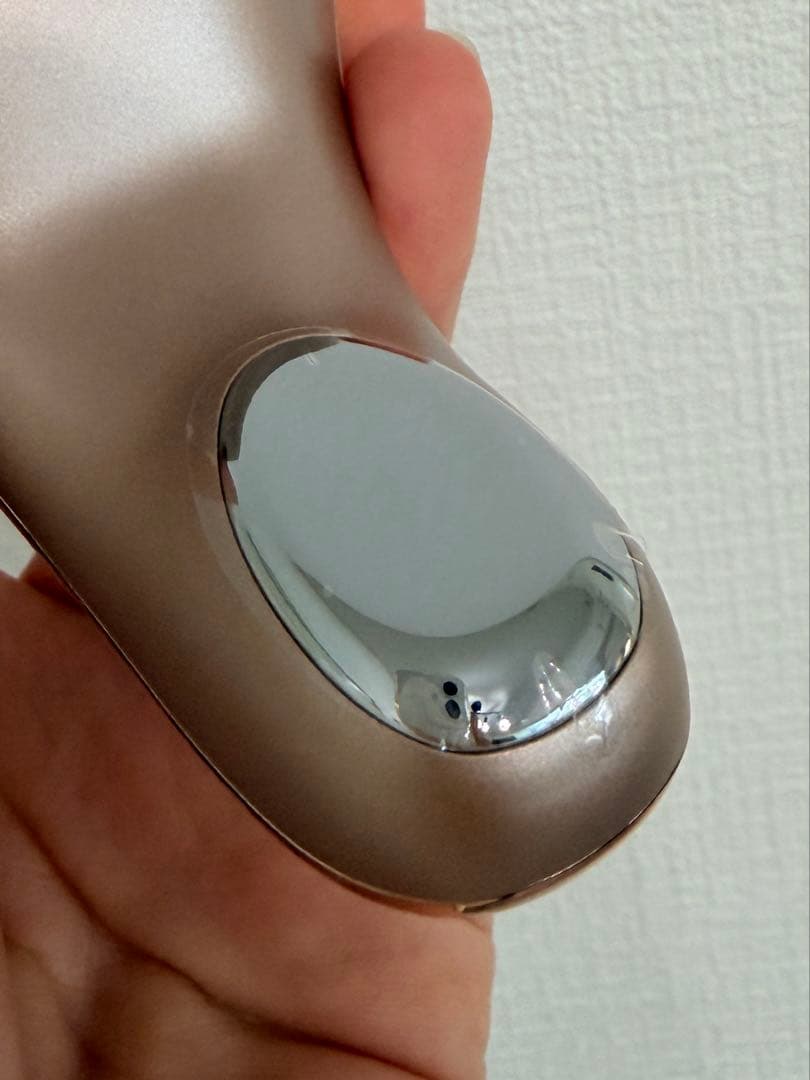 美品 MEラボン エクラ ECL-02 IKKOさんプロデュース 美顔器　未使用