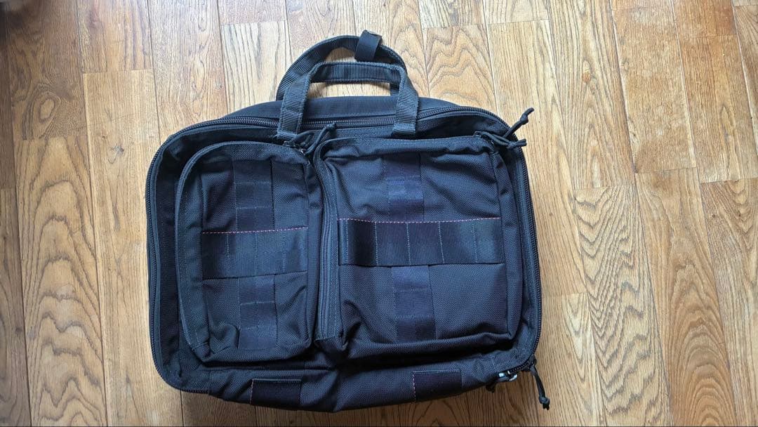 【モモ2017】ブラックビジネスバッグ 仕切り付き