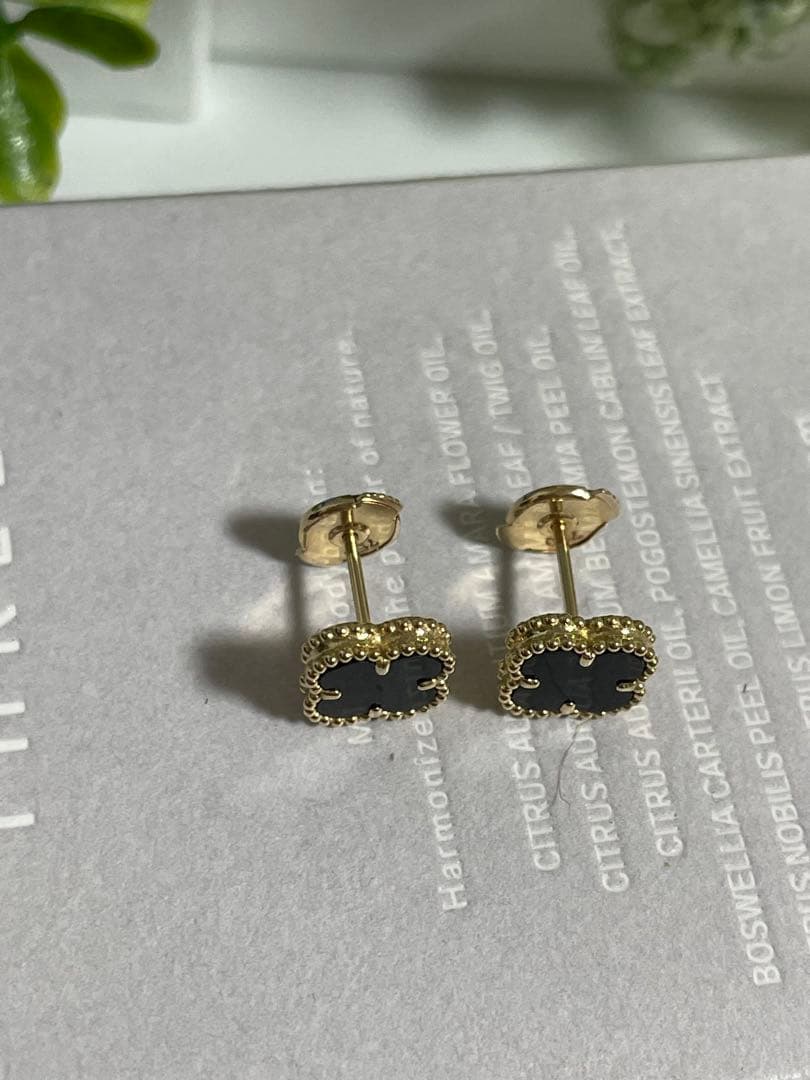 オニキスピアス　k18 新品