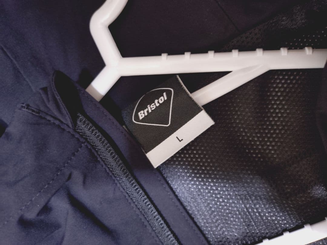 FCRB BIG LOGO WARM UP JACKET ソフ　ブリストル