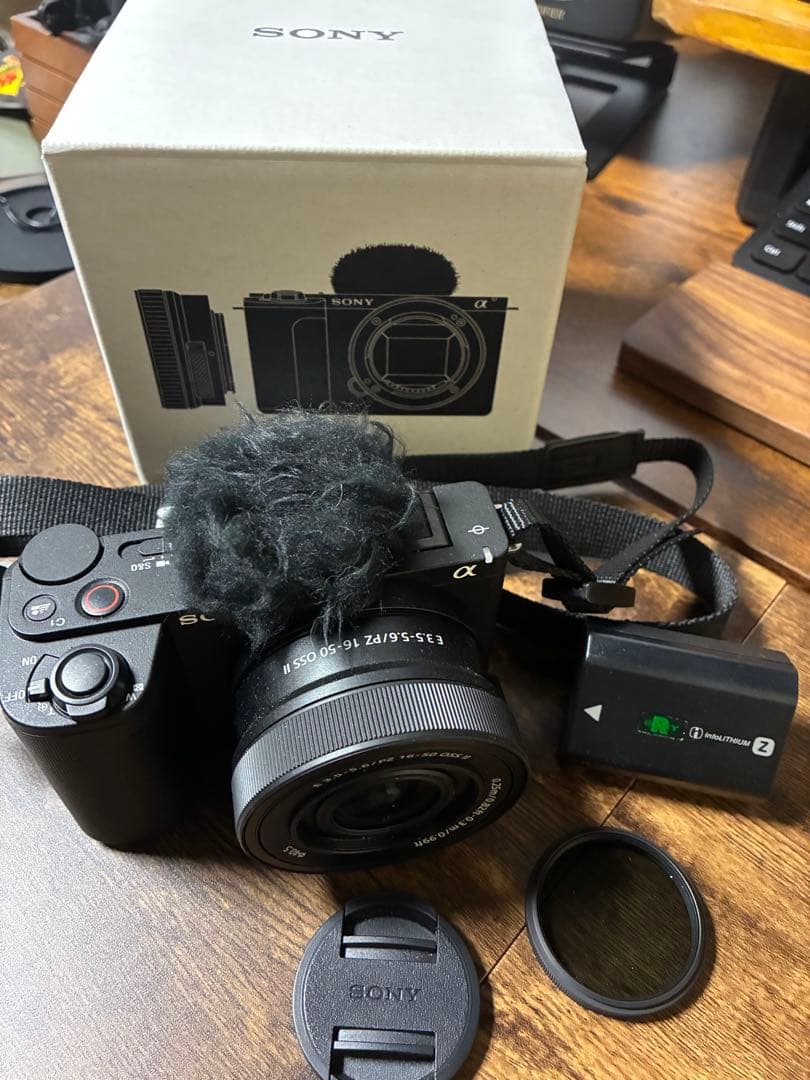 【美品】SONY ZV-E10 II パワーズームレンズキット 予備バッテリー