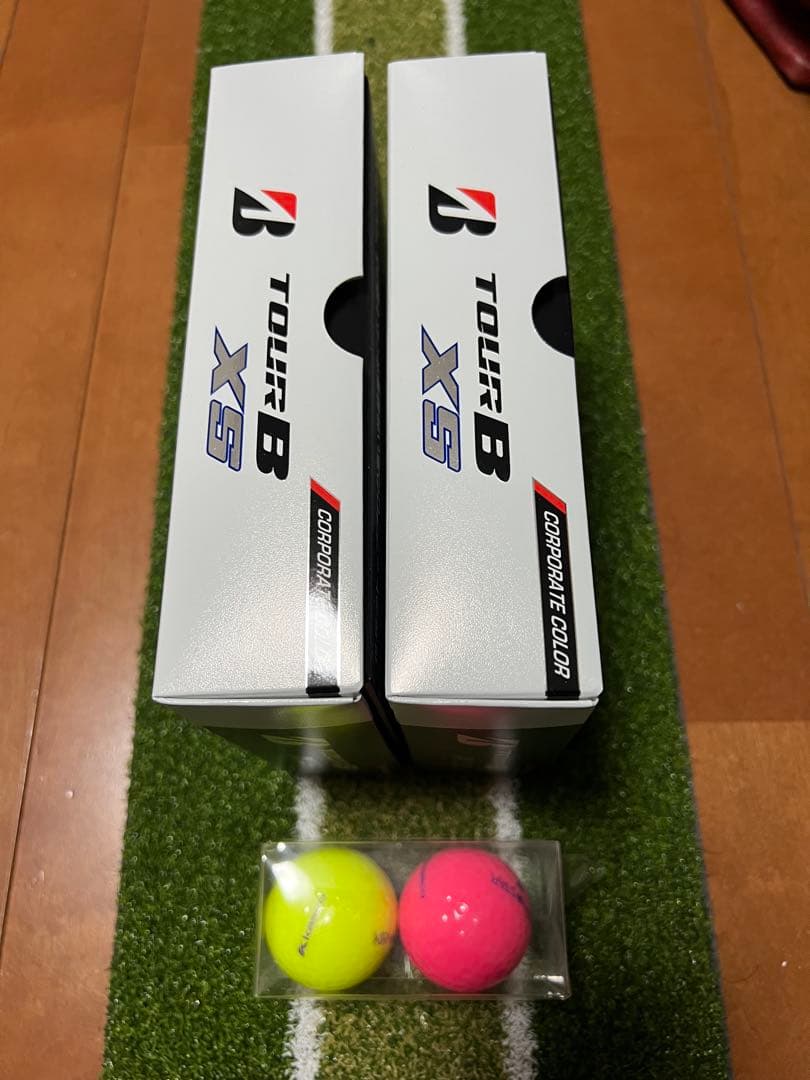 ブリヂストンゴルフボール　ツアーB XS おまけ付き