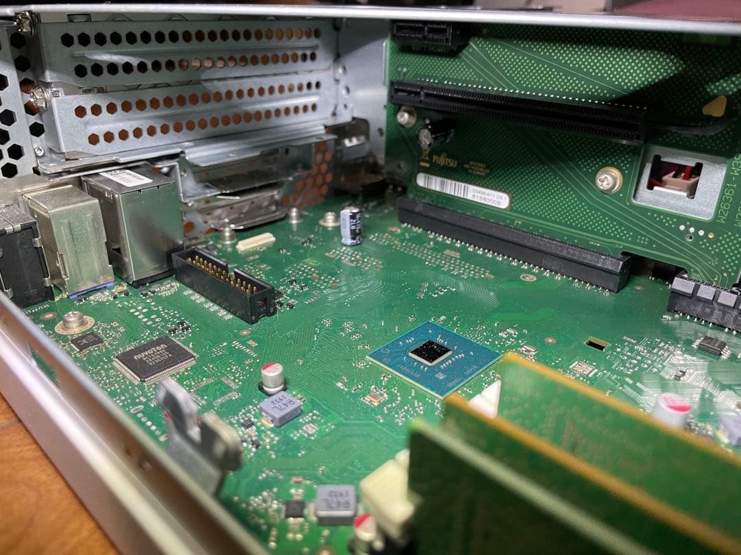 富士通 デスクトップPC esprimo i3-8100 SSD128GB