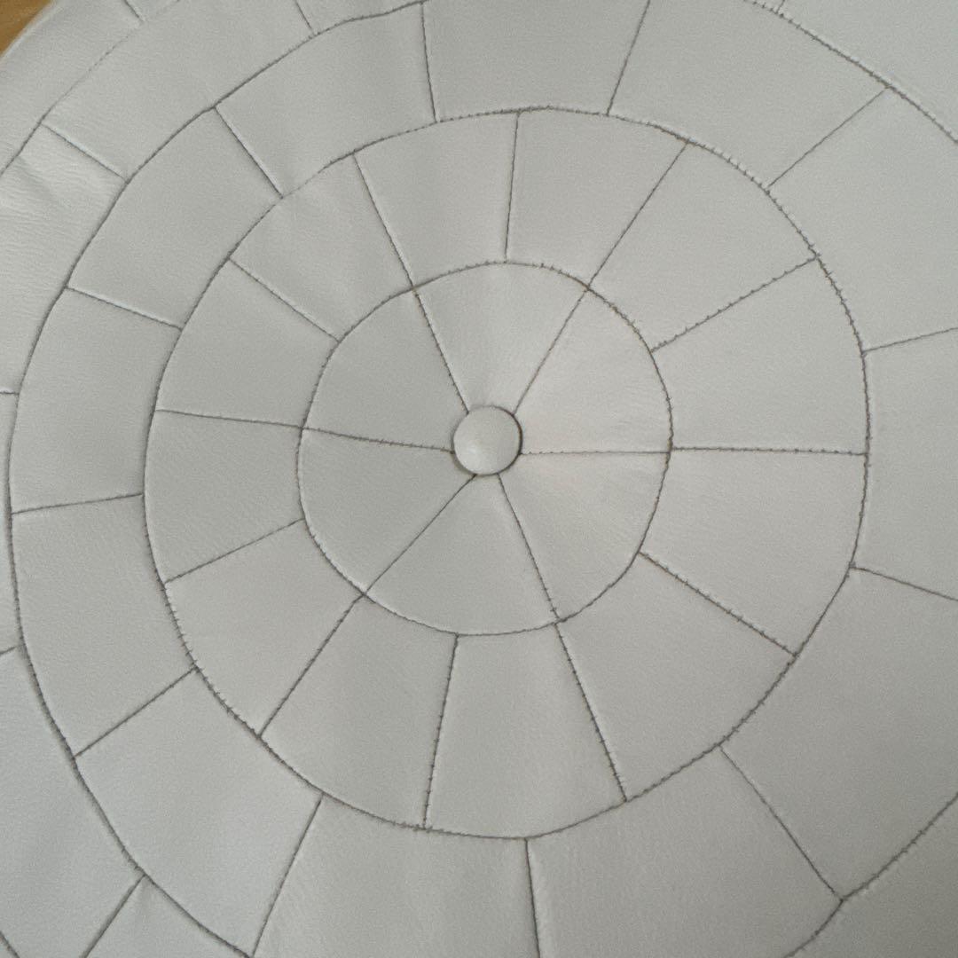 カンディハウス　レザークッション　革クッション　アイボリー