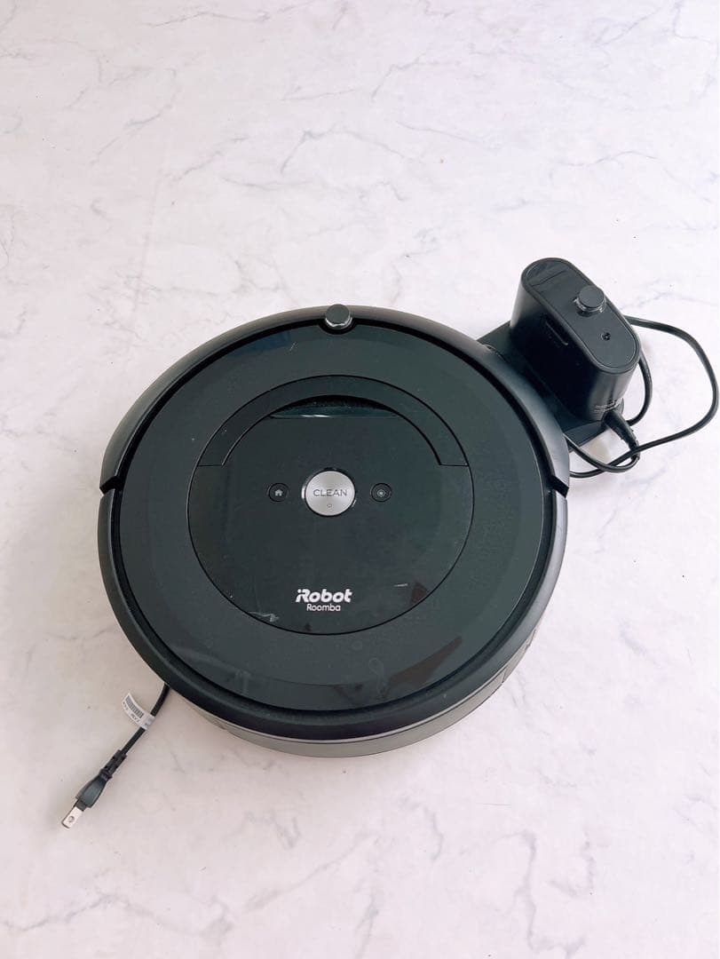 ロボット掃除機 本体 ブラック 充電器付き