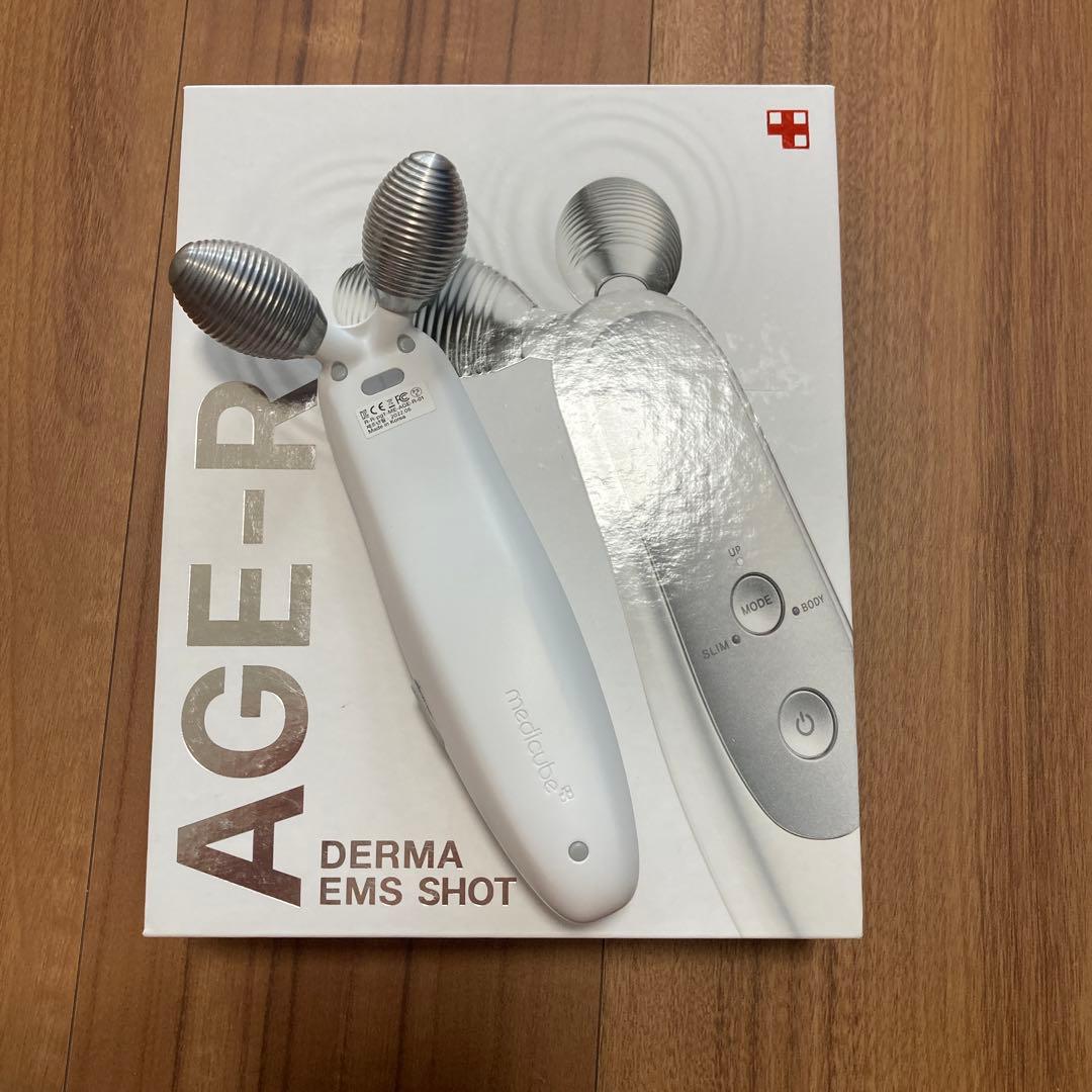 メディキューブMEDICUBE AGE-R DERMA EMS SHOT