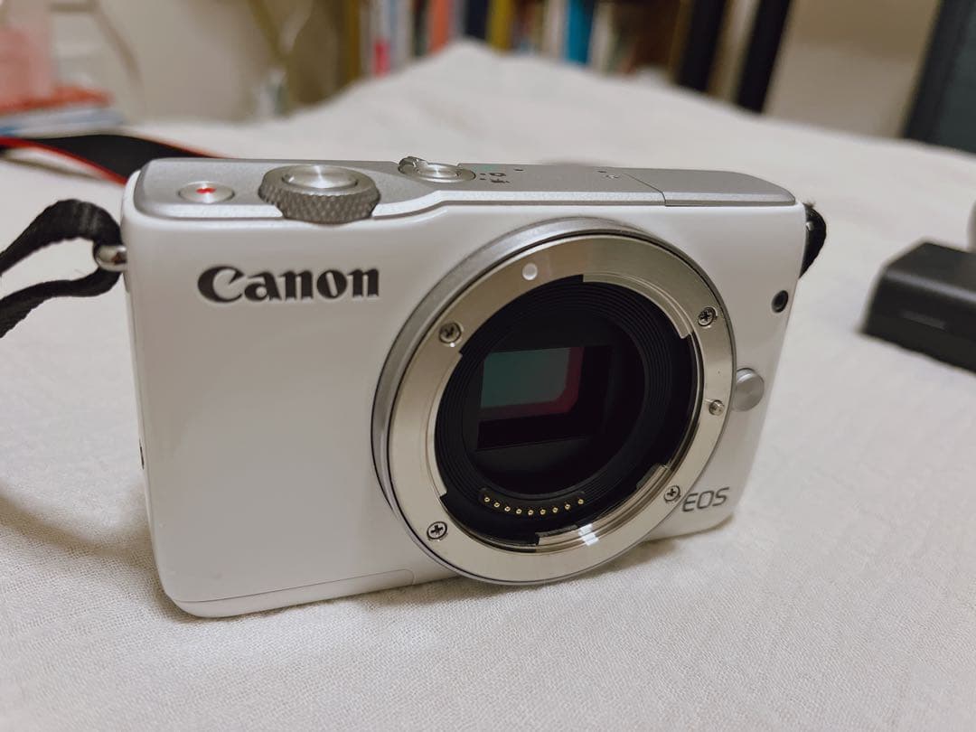 ⭐️『美品』Canon EOS M10 ミラーレス一眼