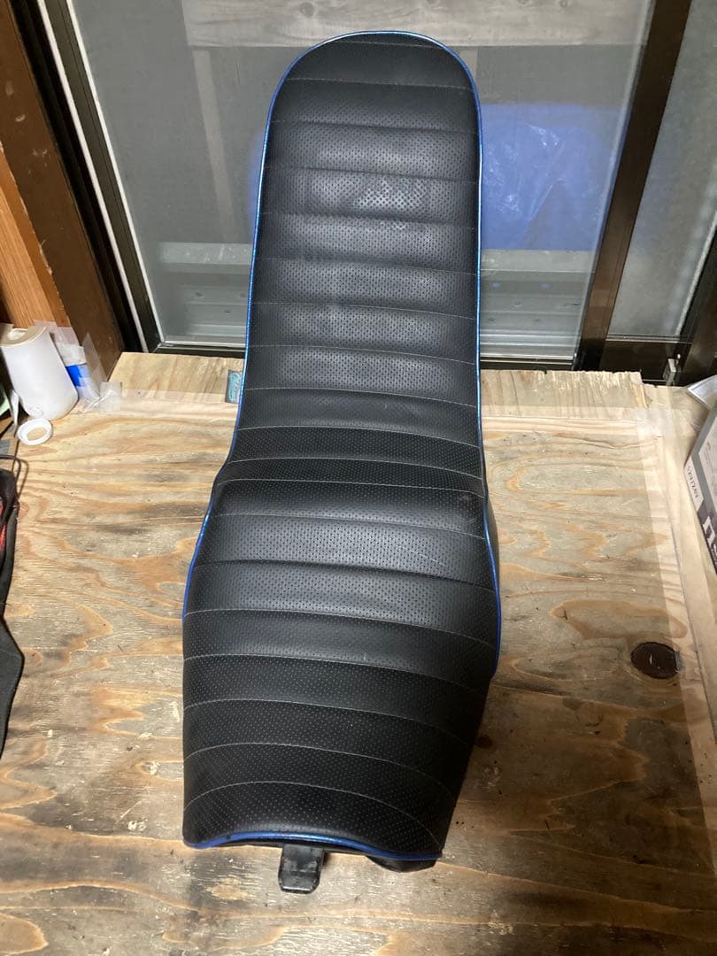 ZRX400 三段シート バイクシート 黒/青