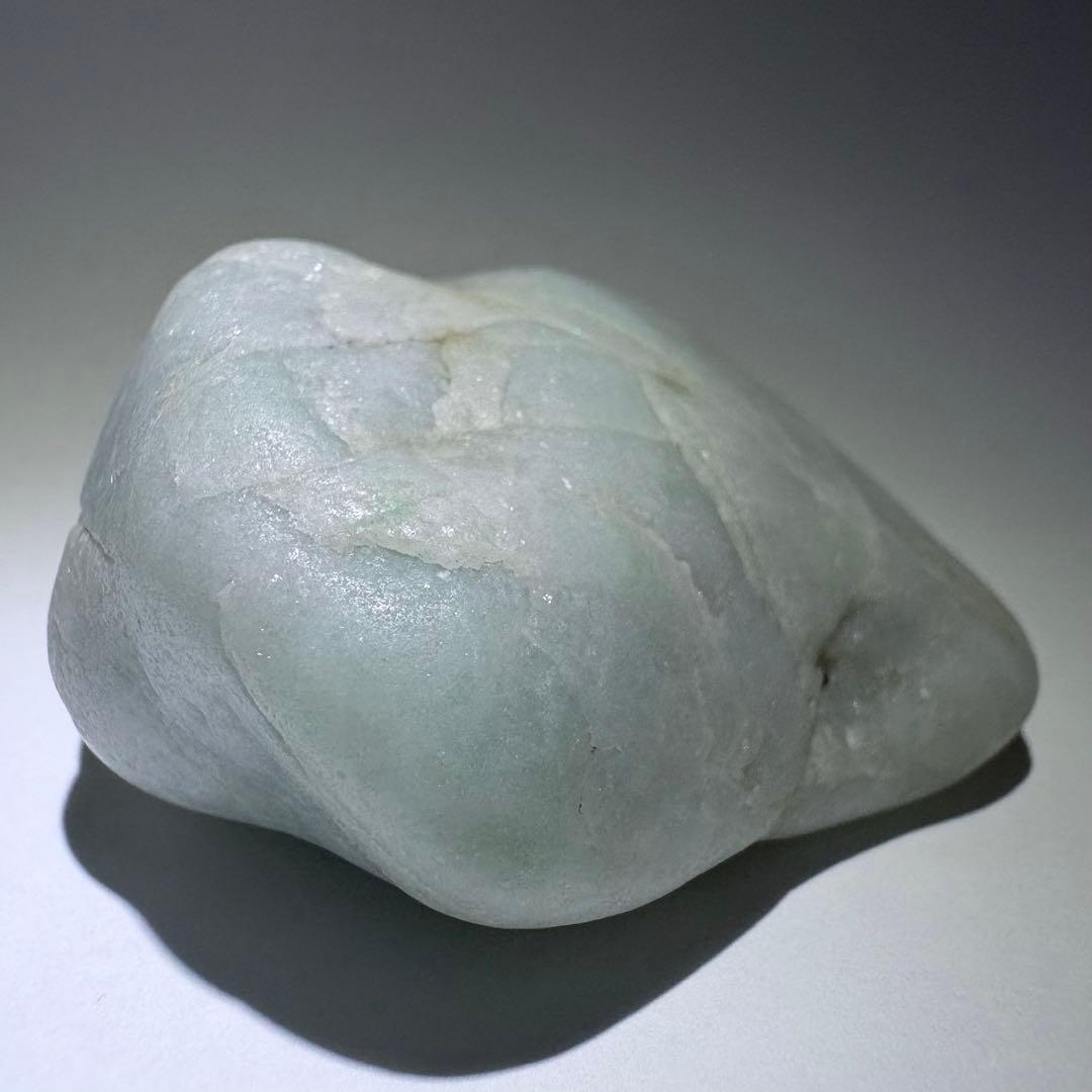 糸魚川　翡翠　ヒスイ　ひすい　海石　約68g