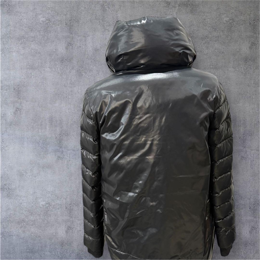 モンクレール ブラック フード付きダウンジャケット