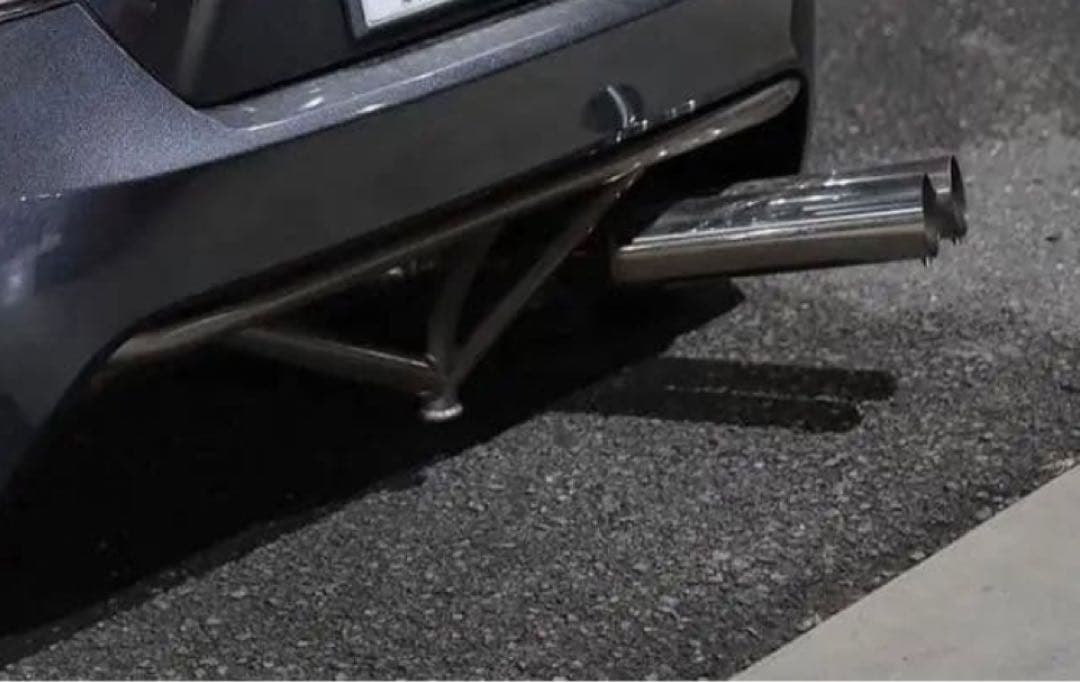 GR86 BRZ 86 ZN6、8ワンオフデュアルマフラー　出口φ90 右出し用