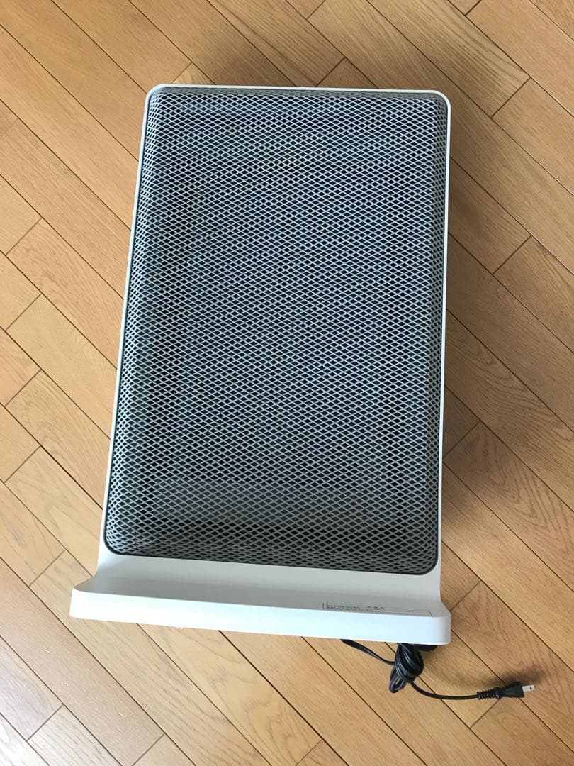 プラスマイナスゼロ パネルヒーター