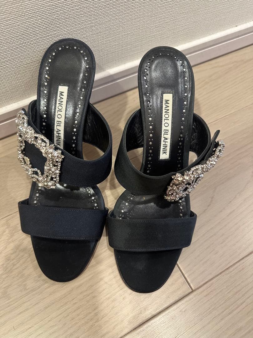 か*◎様 MANOLO BLAHNIK ビジュー付きサンダル 36
