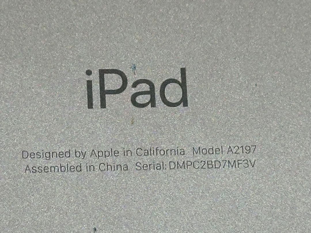 Apple iPad 10.2インチ ゴールド A2197 本体