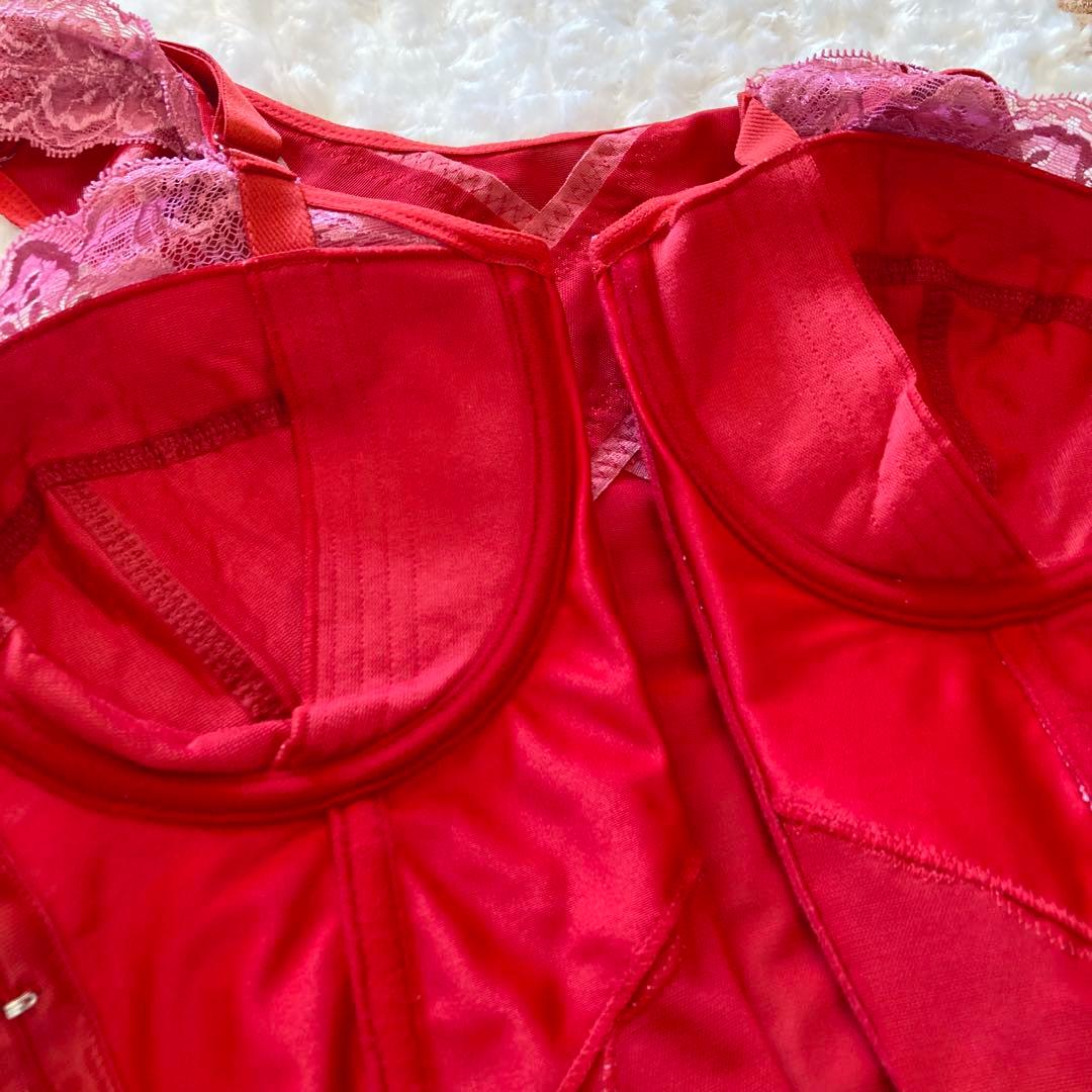 グラントイーワンズ ニッパービスチェ 赤 F85