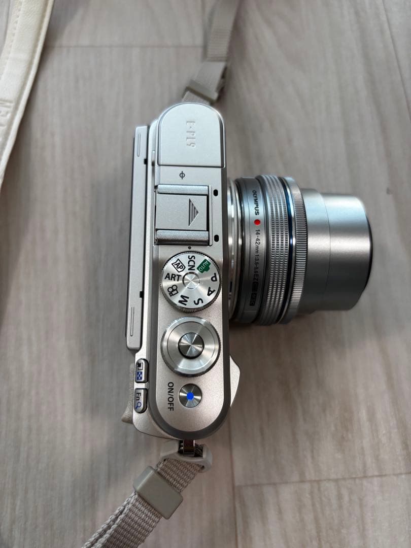 OLYMPUS PEN E-PL9 デジタルカメラ