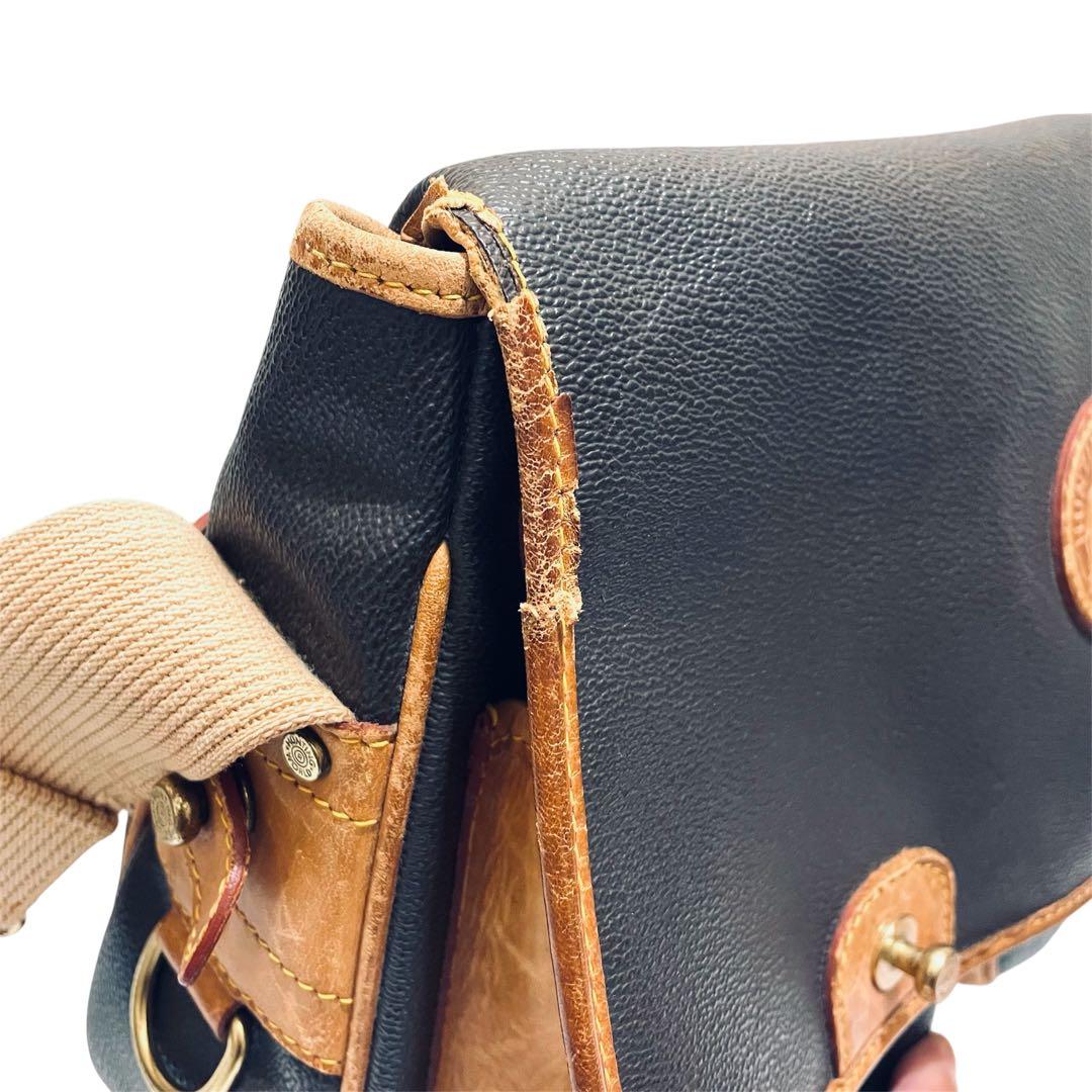 ハンティングワールド ショルダーバッグ メッセンジャーバッグ レザー