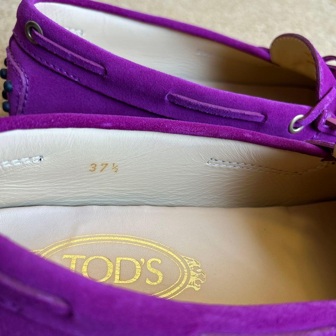 TOD'S パープル スエード ローファー極美品ほぼ未使用　ドライビングシューズ