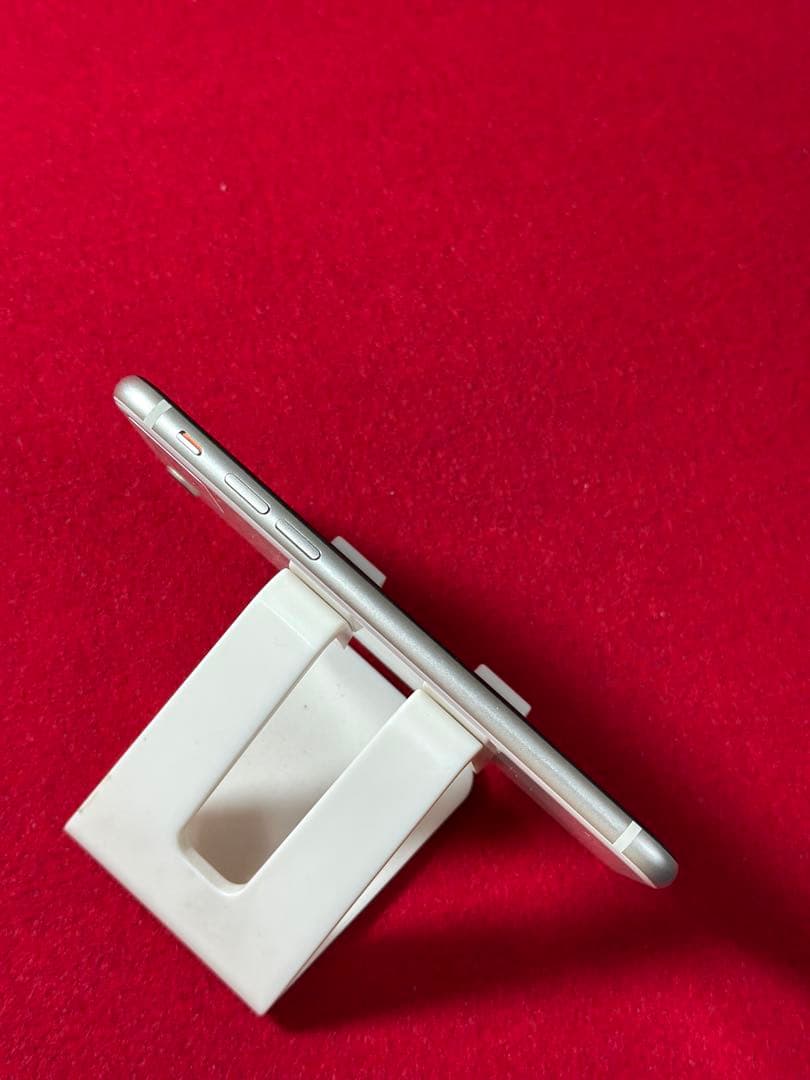 【5837】iPhone SE3第3世代スターライト 64GB simフリー