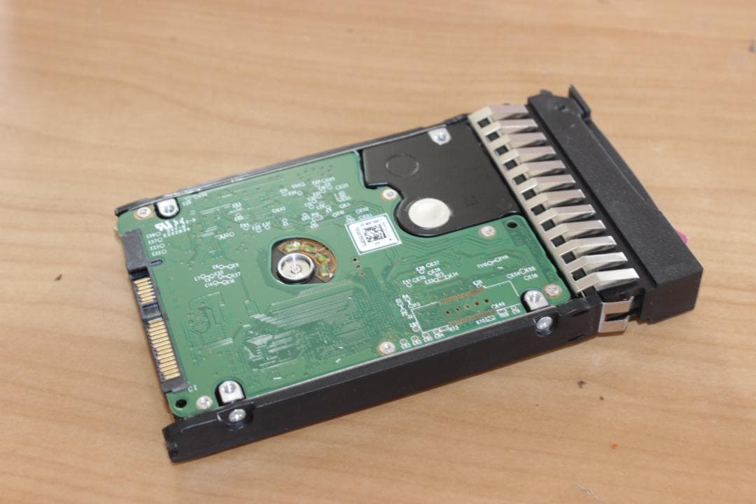 【中古品】HP サーバー ヒューレット EG0900FCHHV 900GB