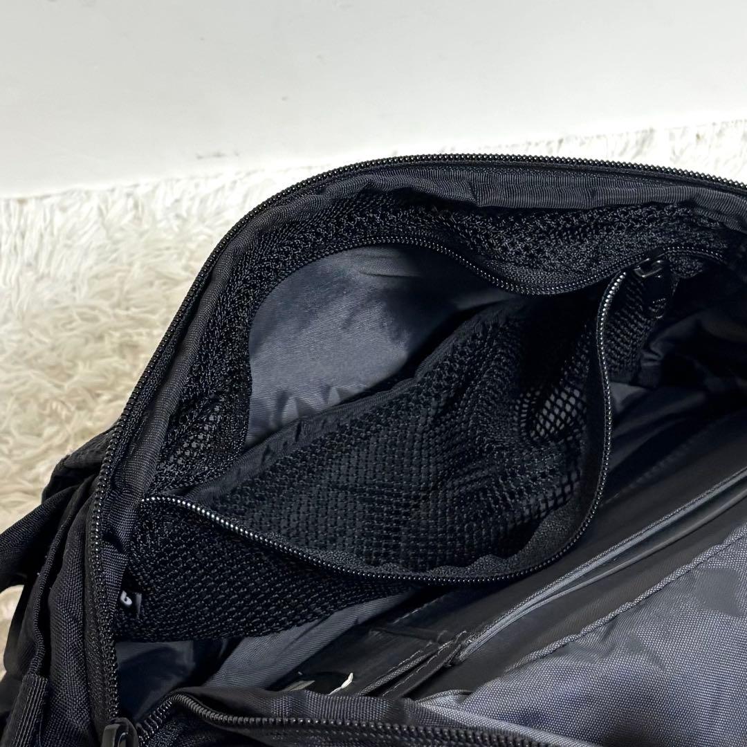 【極美品】 bravo BLOCK ボディウエストバッグ クロスボディ 斜め掛け