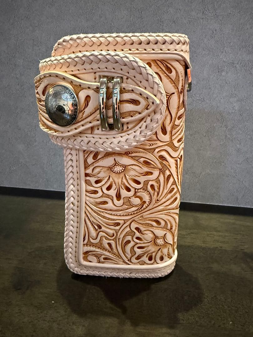 【MAMA KIN’】　ママキン　カービングウォレット