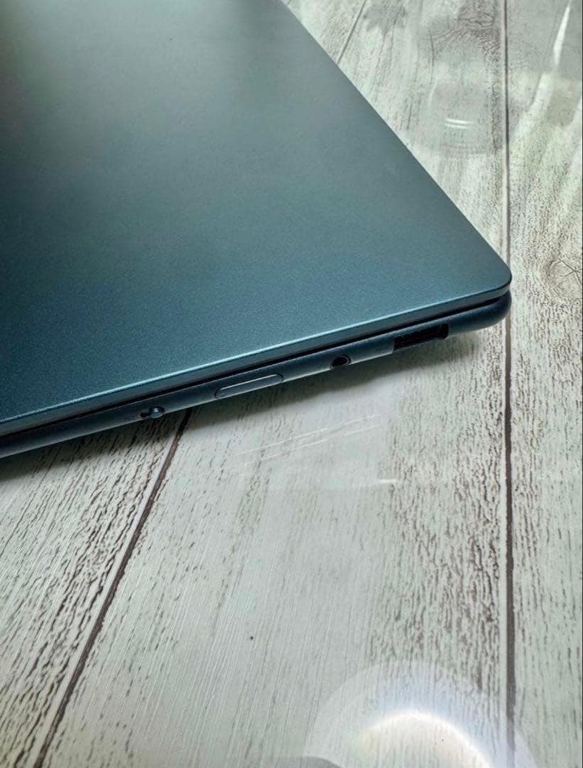 ヒ*ズ様 Lenovo YogaPro 7i Gen8 core i7 / RT