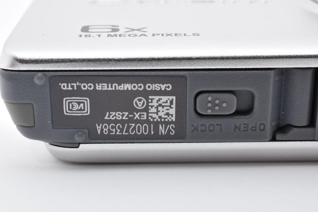 【極美品】CASIO EXILIM EX-ZS27 シルバー　動作確認済