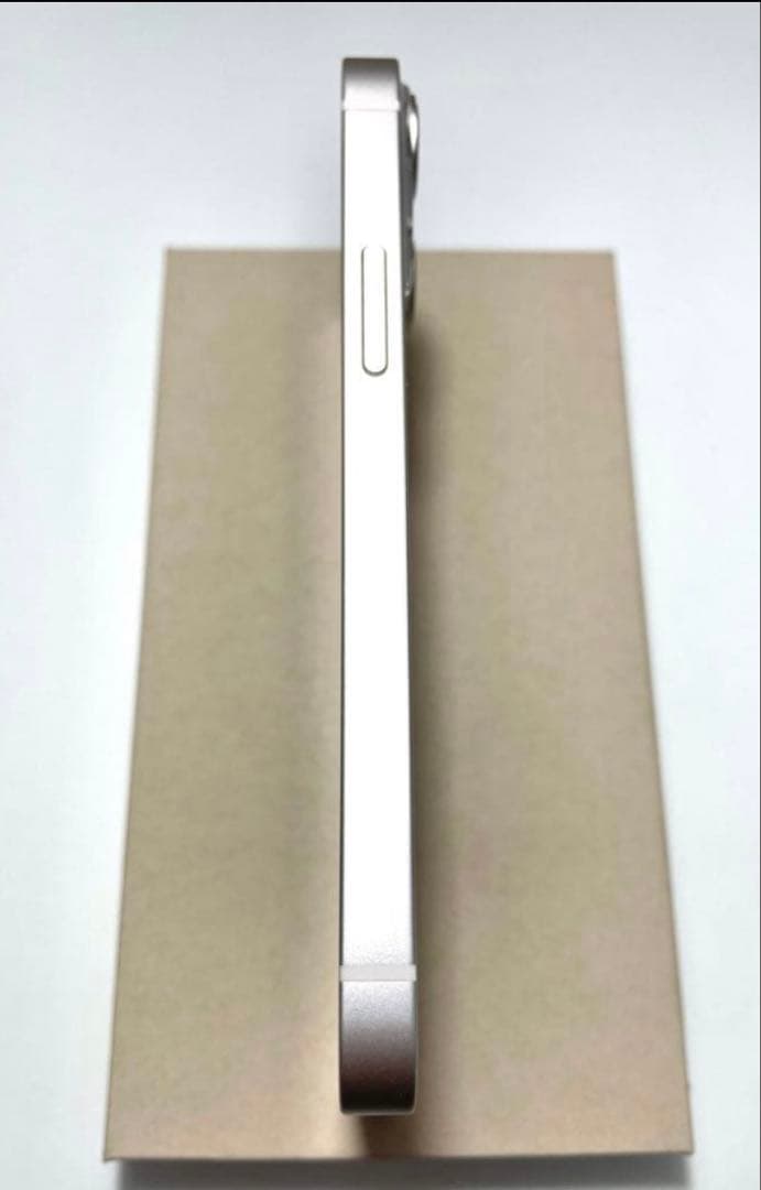 ほぼ新品iPhone13mini512GB ‼️SIMフリーホワイトスターライト