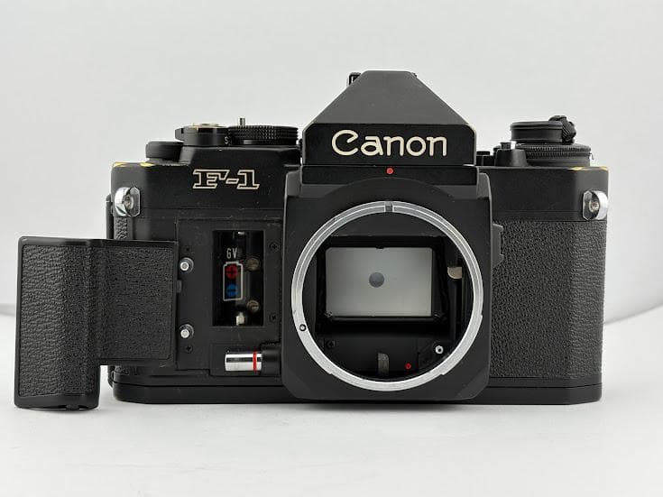 ★美品★キヤノンNEW F-1 アイレベル＋レンズ★シャッター全速、露出計OK★