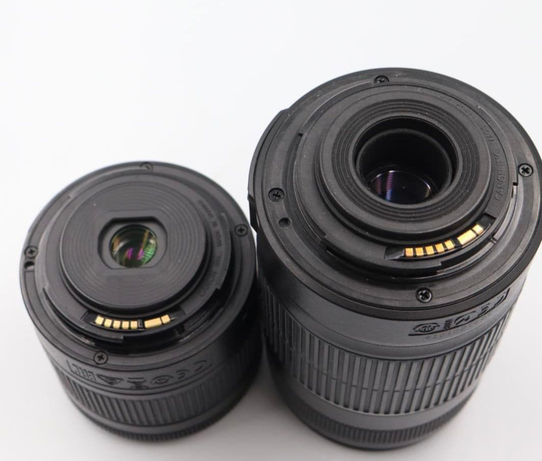 ほぼ未使用　Canon Kiss x10　ダブルズームキット　おまけ有り　超美品