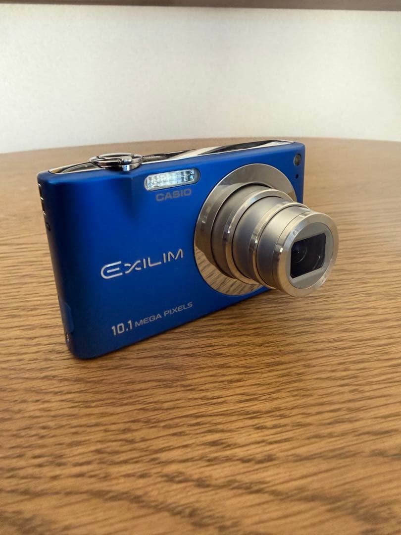 【動作品】CASIO EXILIM EX-Z100 純正バッテリーと充電器付