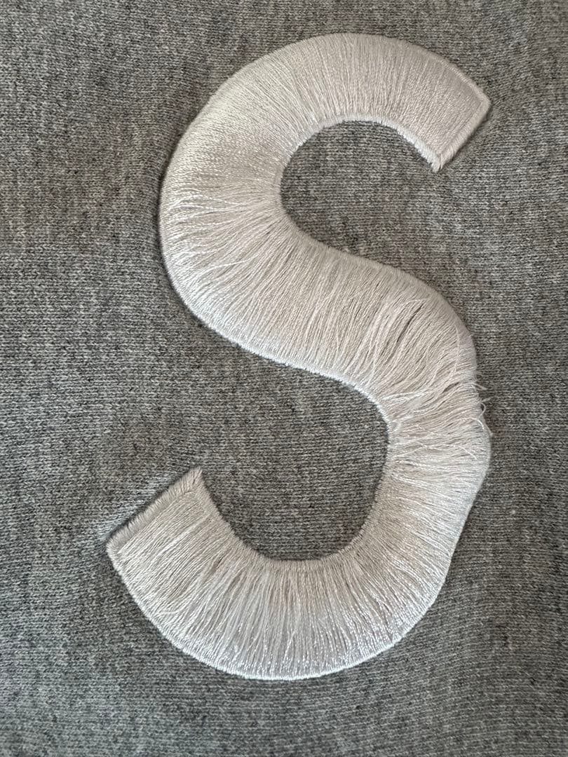 supreme S logo Ｍサイズ　スウェット