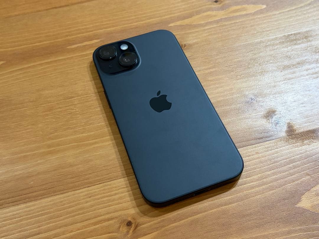 Apple iPhone 15 128GB ブラック