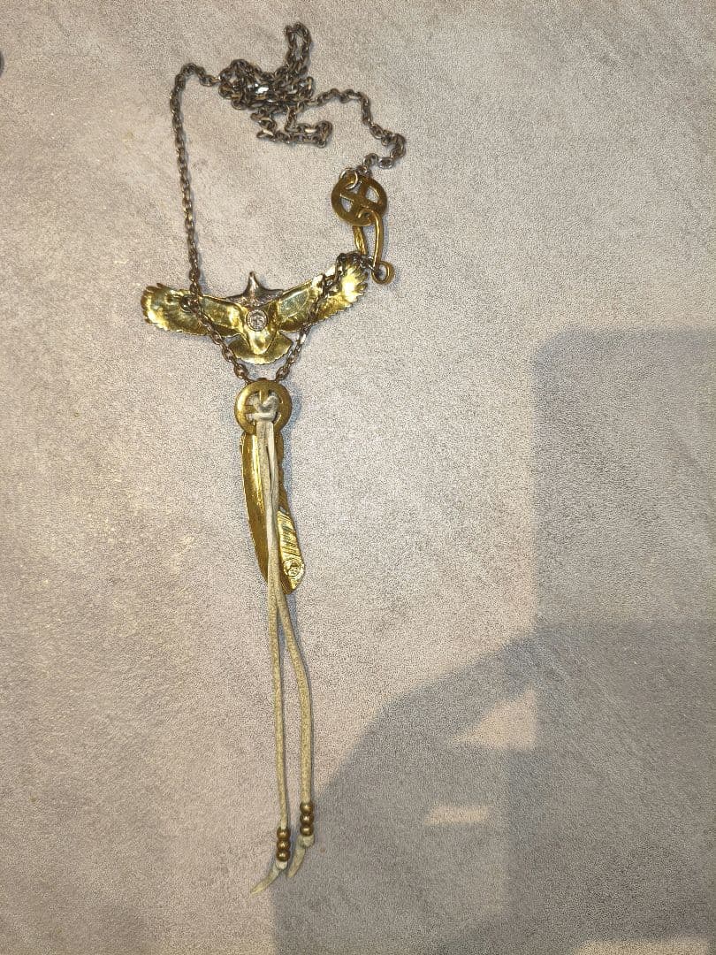 ギ*ー様 ファッションボニータ フェザーネックレス イーグルモチーフ