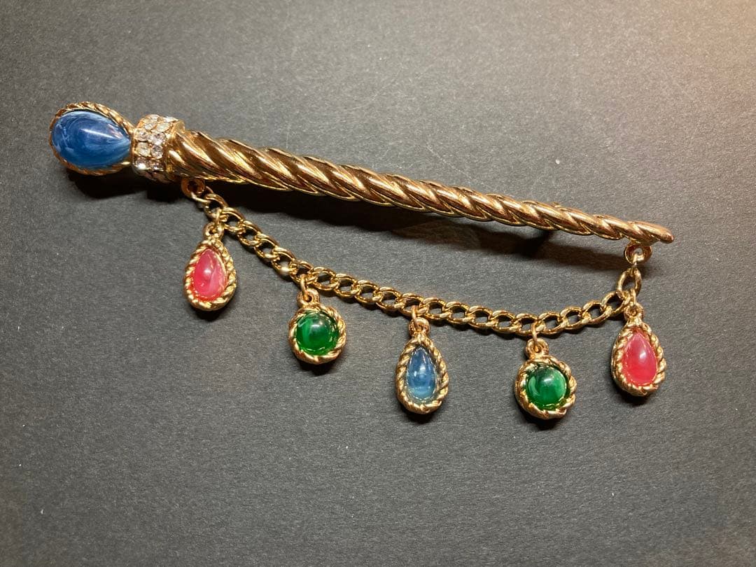 trifariブローチ 美品