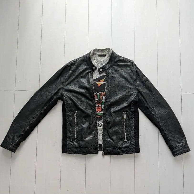 【希少】DIESEL パンチングレーザージャケット 羊革 M 黒 虎裏地