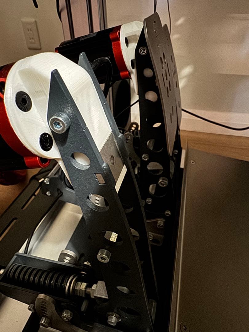 ⭕️HEUSINKVELD Sim Pedal Sprint用振動モーターマウント