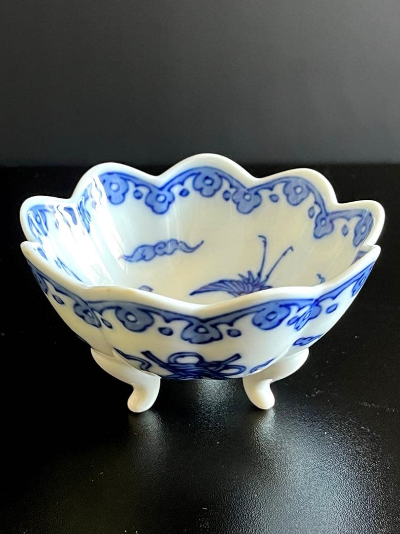 有田瑞峯窯　染付三つ足の 花輪鉢5客セット