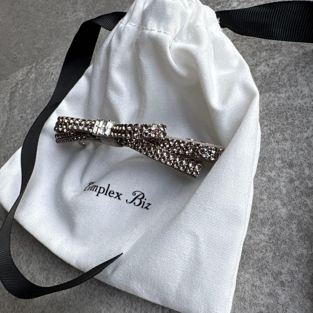 コンプレックスビズ　リボン　バレッタ　極美品 スワロフスキー　ホワイト