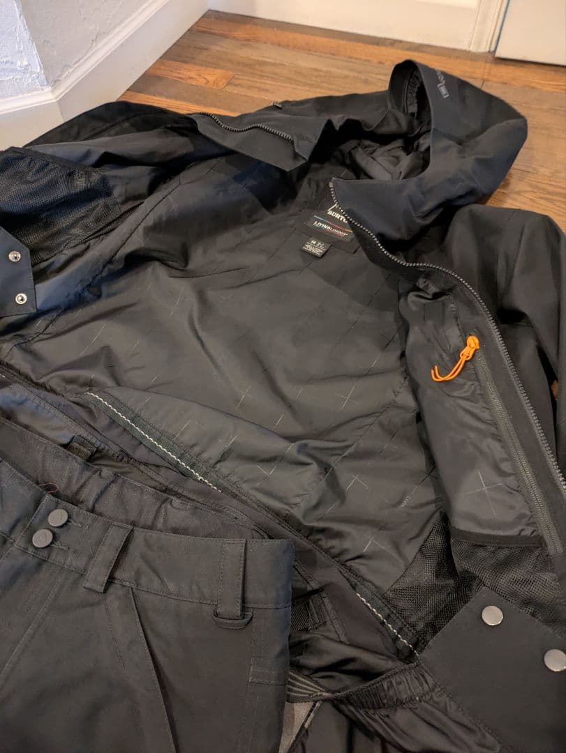 BURTON　バートン　スノーボードウエア　上下　M　GORE-TEX