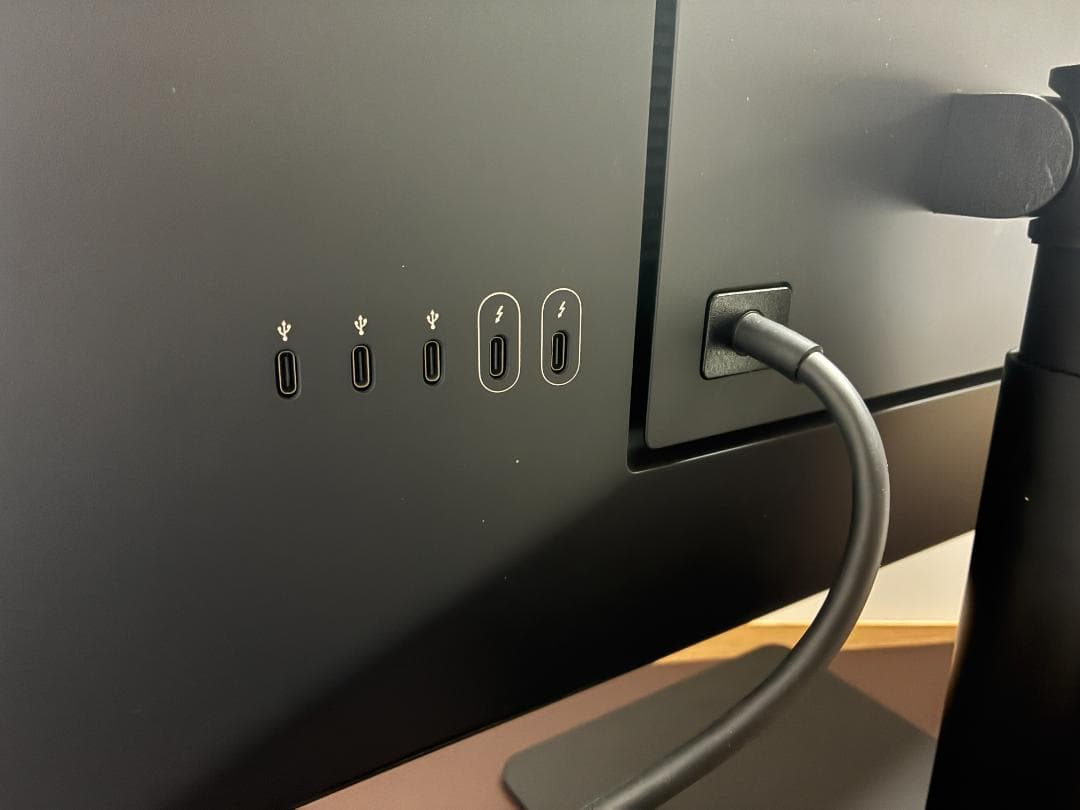 ディスプレイ・モニター本体 LG UltraFine Display 24MD4KL-B