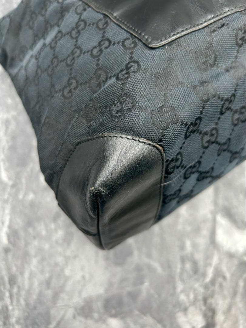 GUCCI GGキャンバス トートバッグ ブラック A4◎