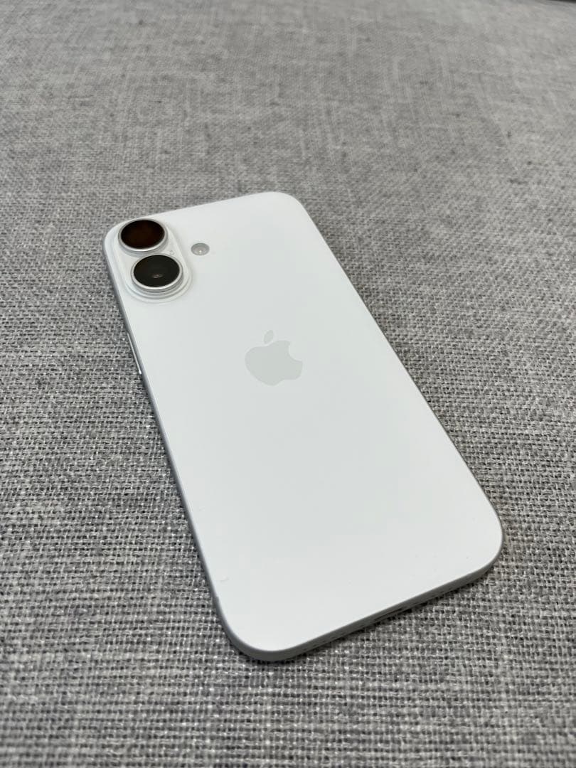 極美品 iPhone16 256GB ホワイト SIMフリー 残債無し