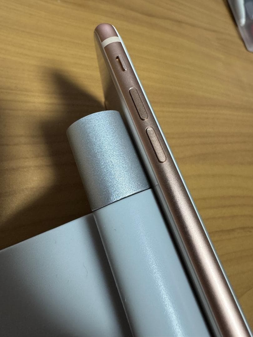 iPhone 8 Plus　256GB　ゴールド