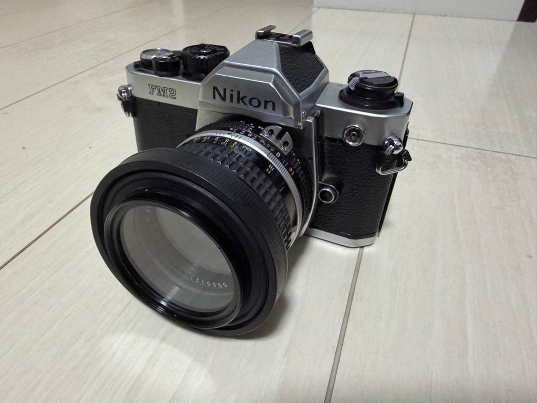 NikonFM2 ＋NIKKOR 50mm ＋ライト＋レンズ2個