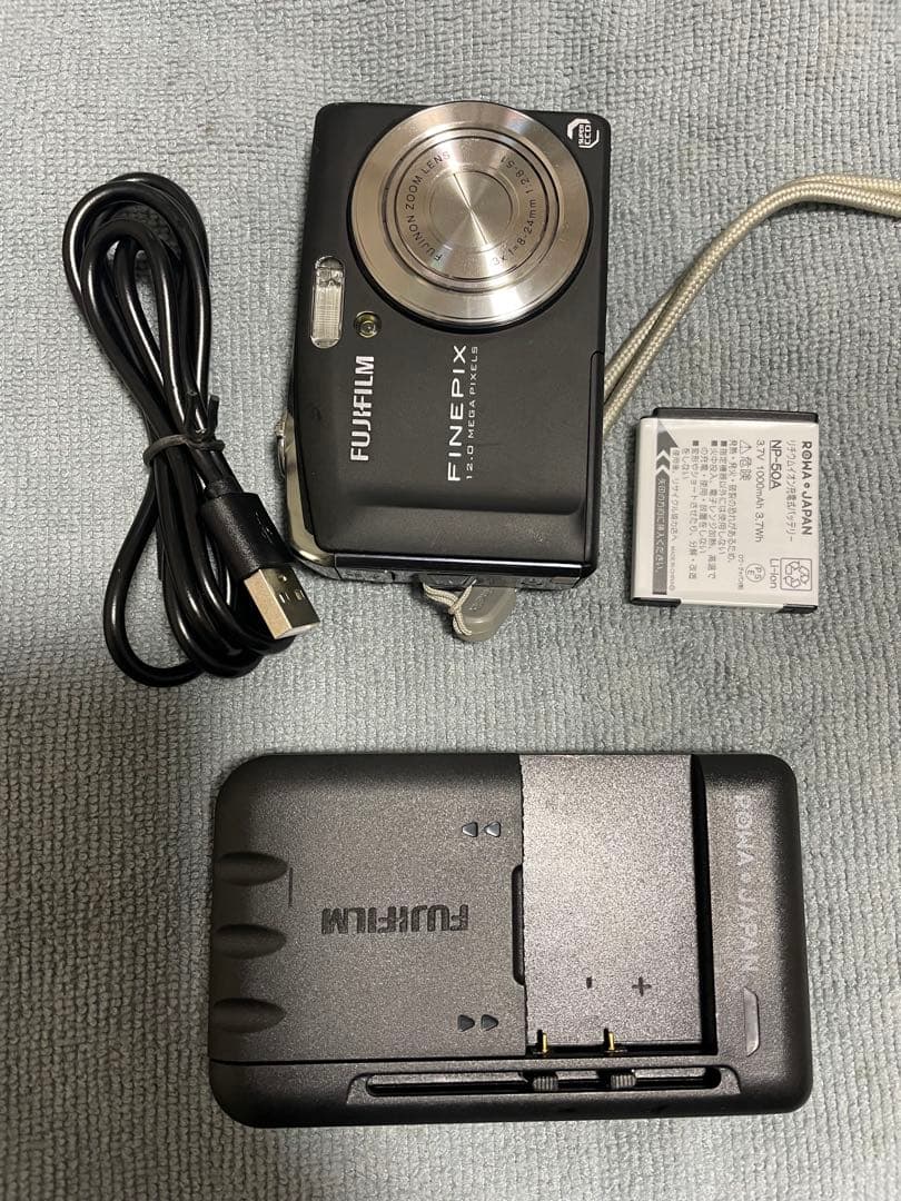 Fujifilm FinePix F50 fd コンパクトデジタルカメラ