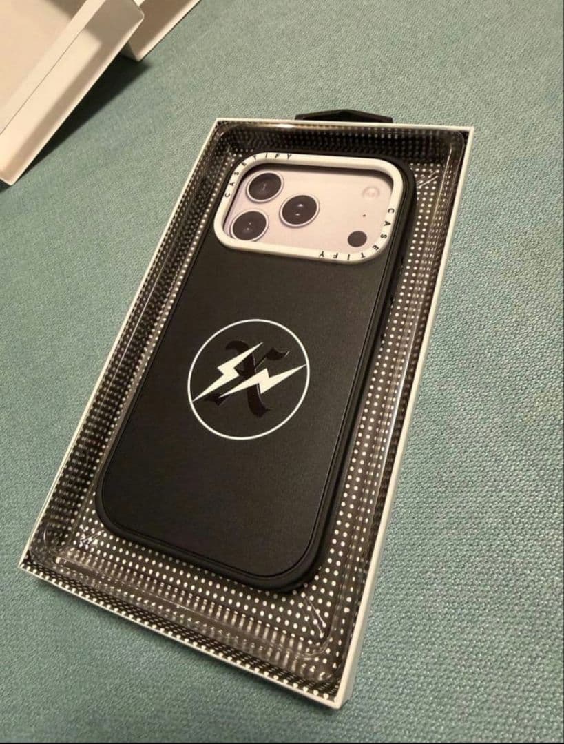 CASETiFY OG Logo Case MagSafe対応