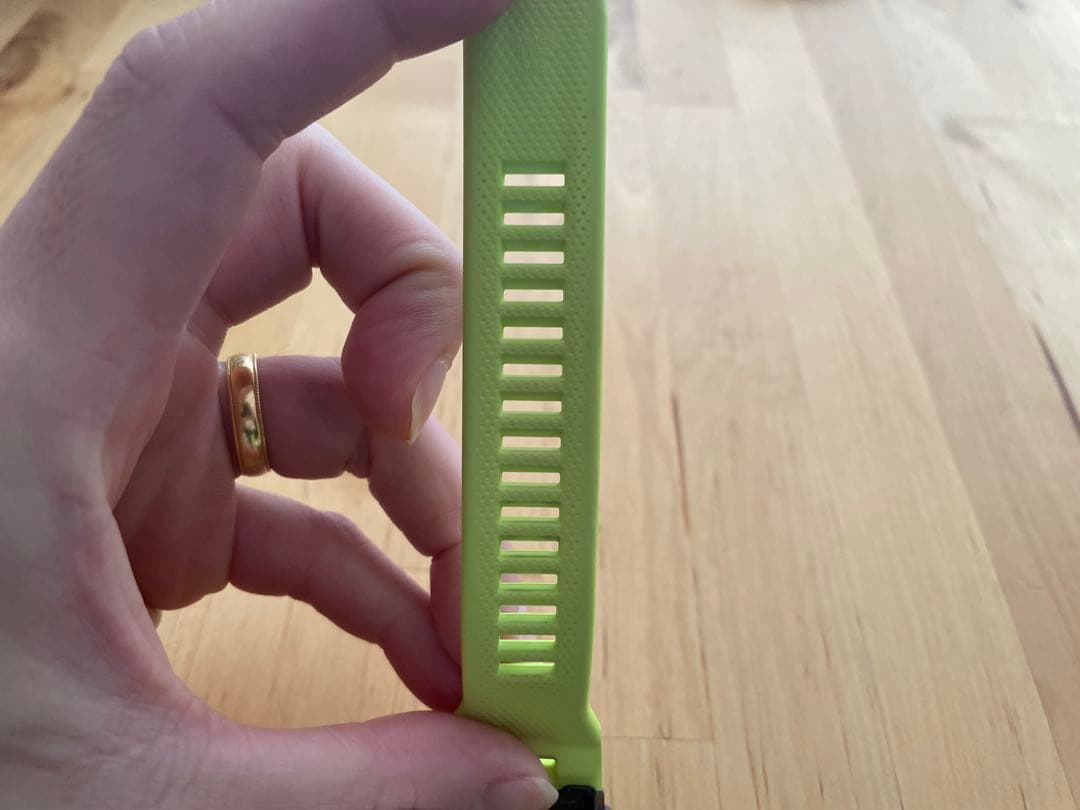 G-SHOCK CASIO デジタル 腕時計 ネオンイエロー　GBD-200-9